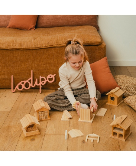 Koka saliekamā putnu barotava SODERTEX