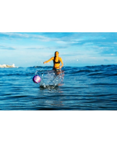 Uz ūdens lēkājoša bumbiņa WABOBA Mini, dažādas krāsas