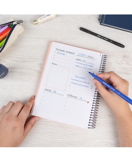 Piezīmju grāmatiņa cietajos vākos MILAN, A5, 80 lapas, rūtiņu formā