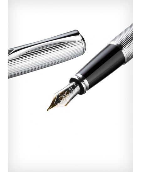 Tintes pildspalva DIPLOMAT Excellence A2 guilloche chrome, ar sudraba krāsas detaļām